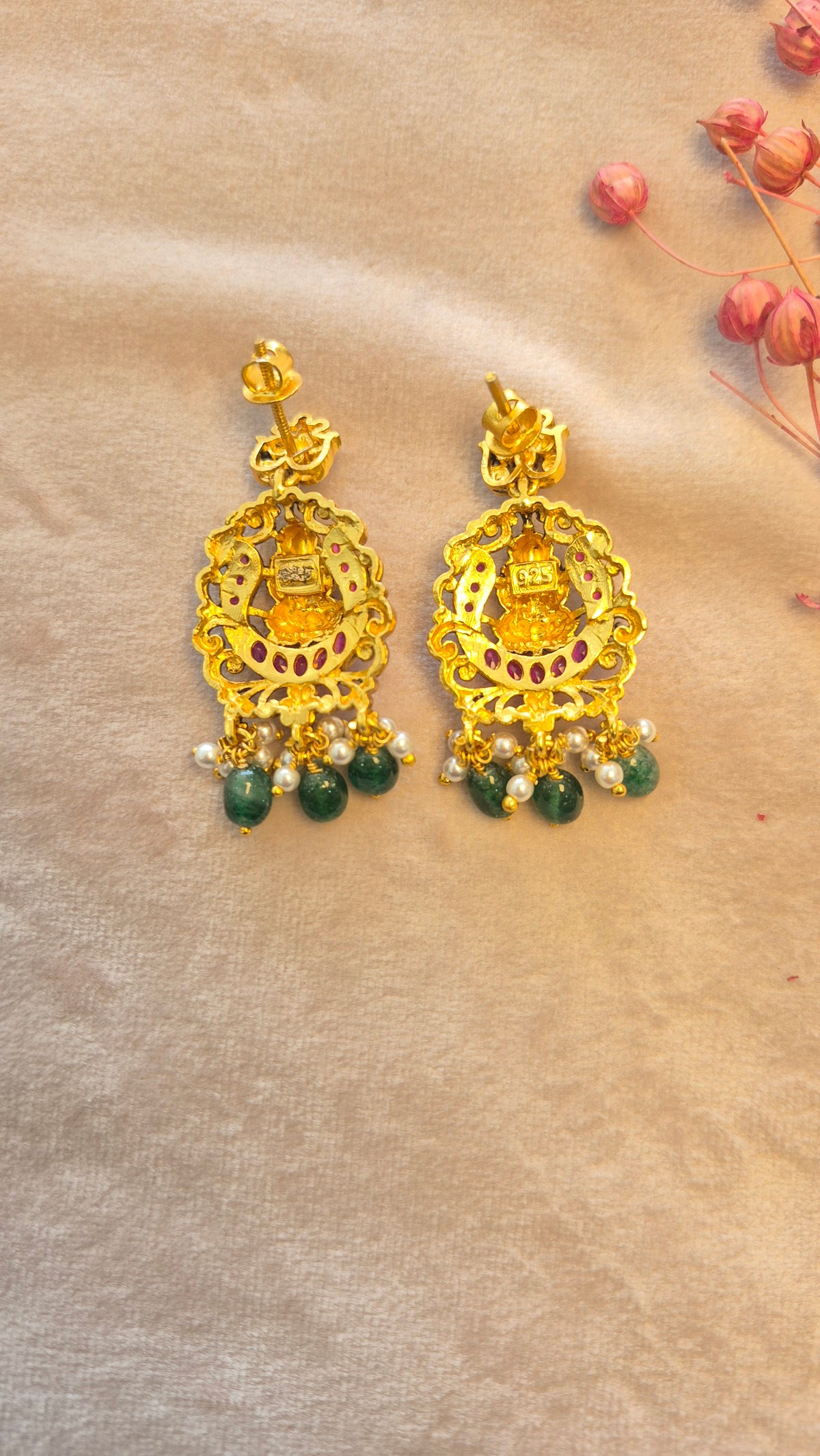 Pendant and silver balls chain set