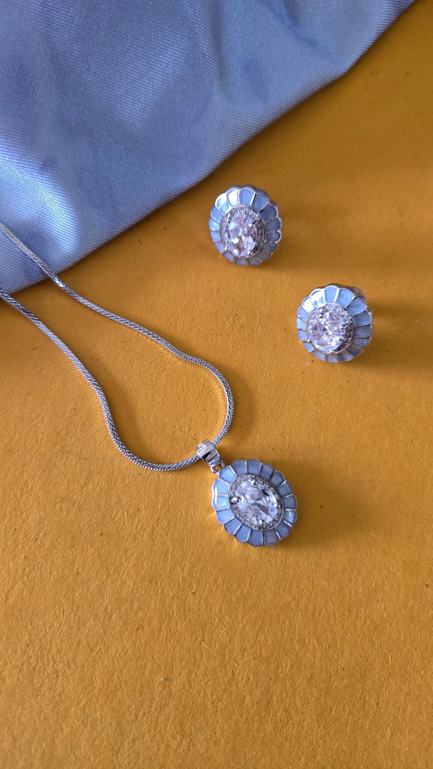 Mop pendant set