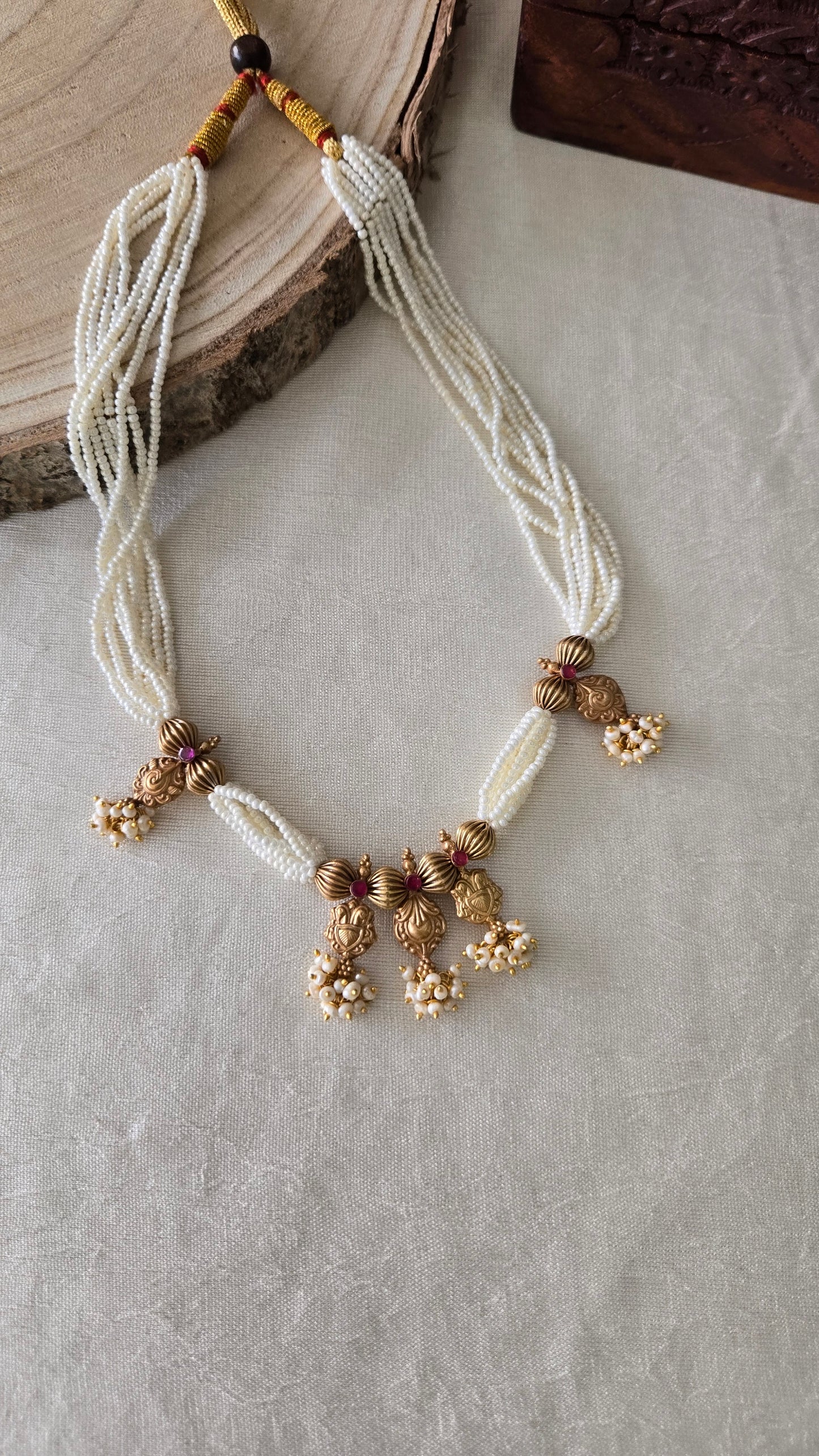 Pearl Beads Necklace
