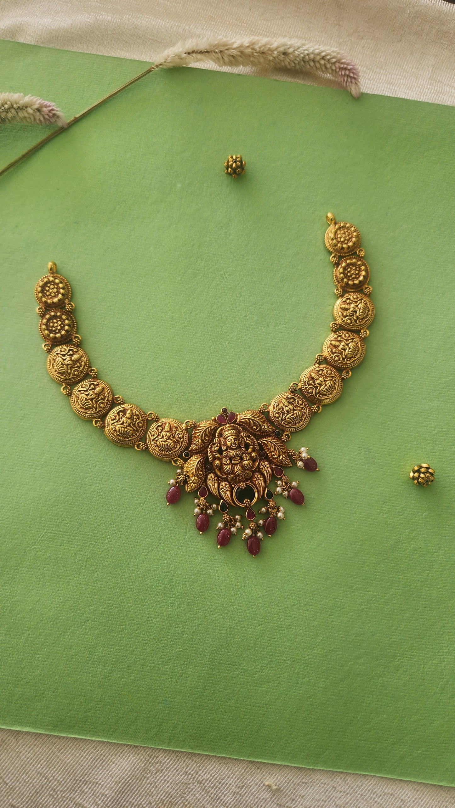 Nakas Necklace