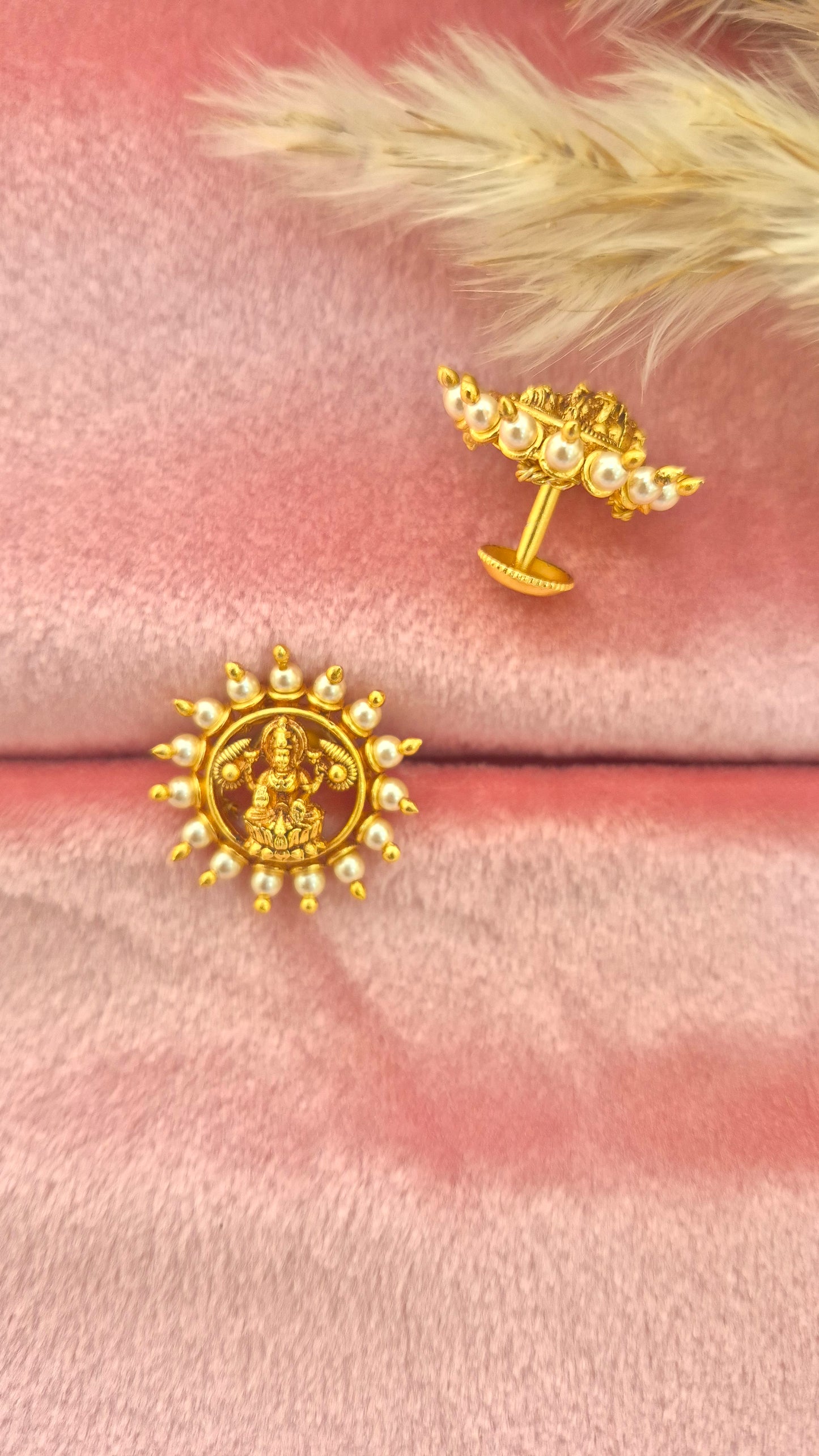 Pearl Lakshmi Stud
