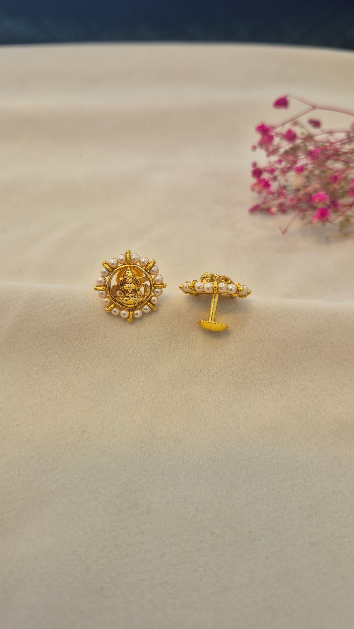 Pearl Lakshmi Stud