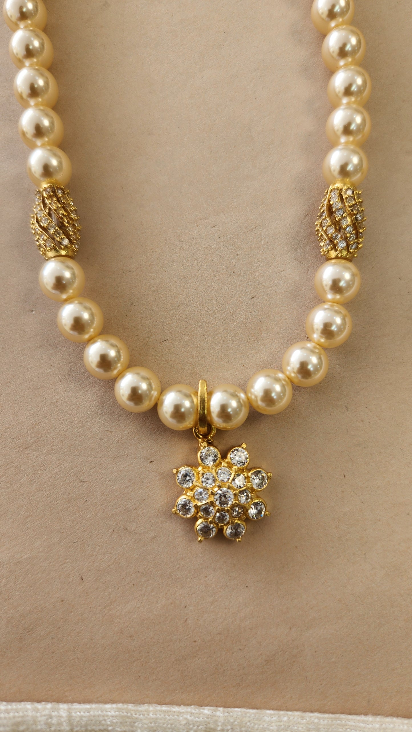Pearls stone Necklace