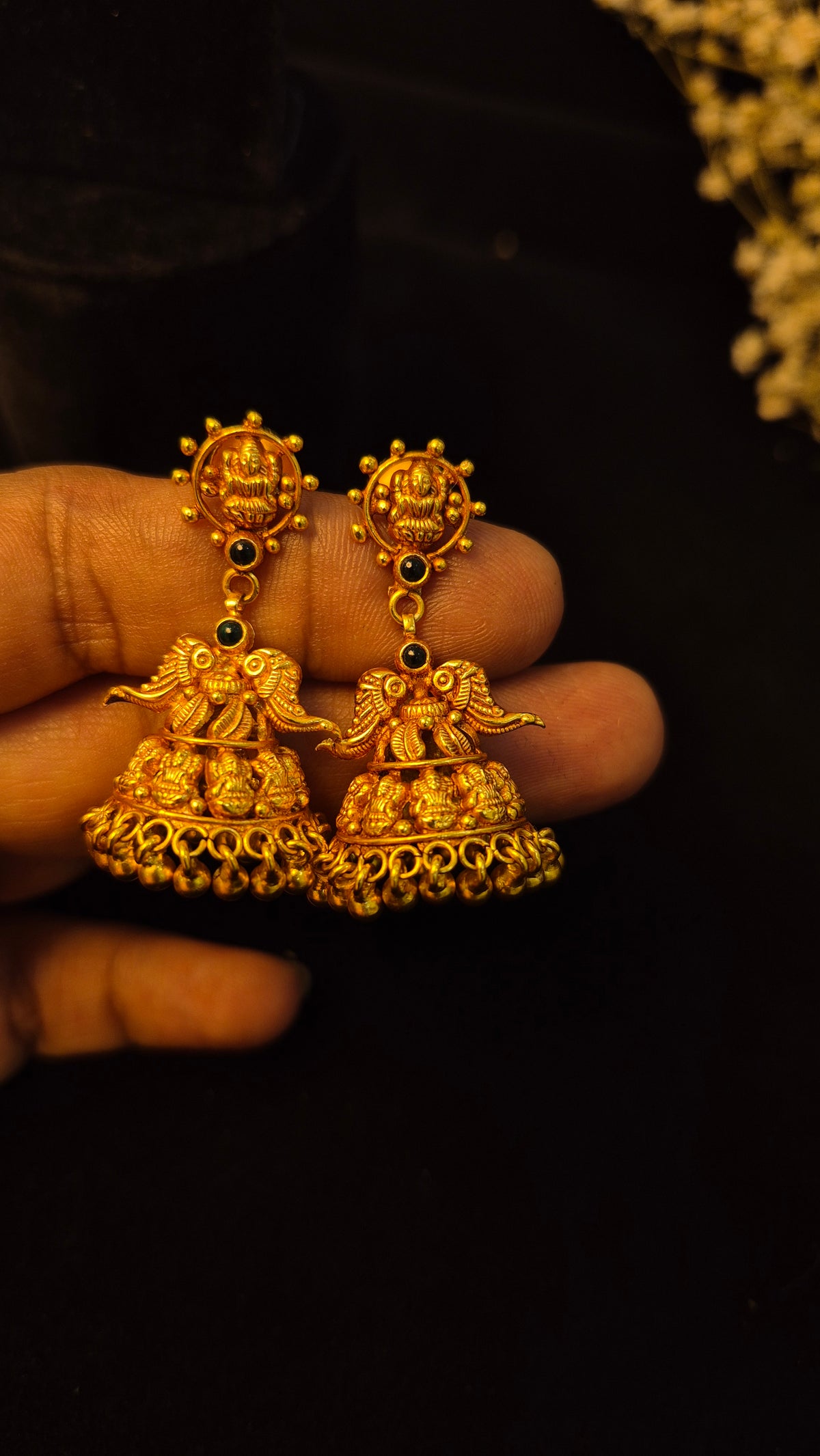 Nakas Jumka with parrot step and gold ball drops
