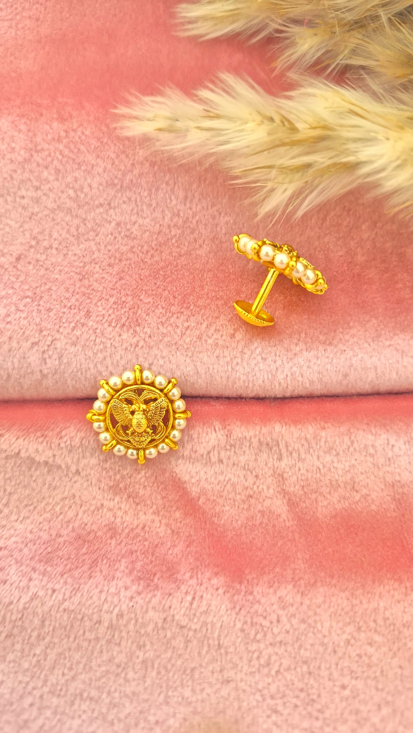 Pearl Gandaberunda Stud