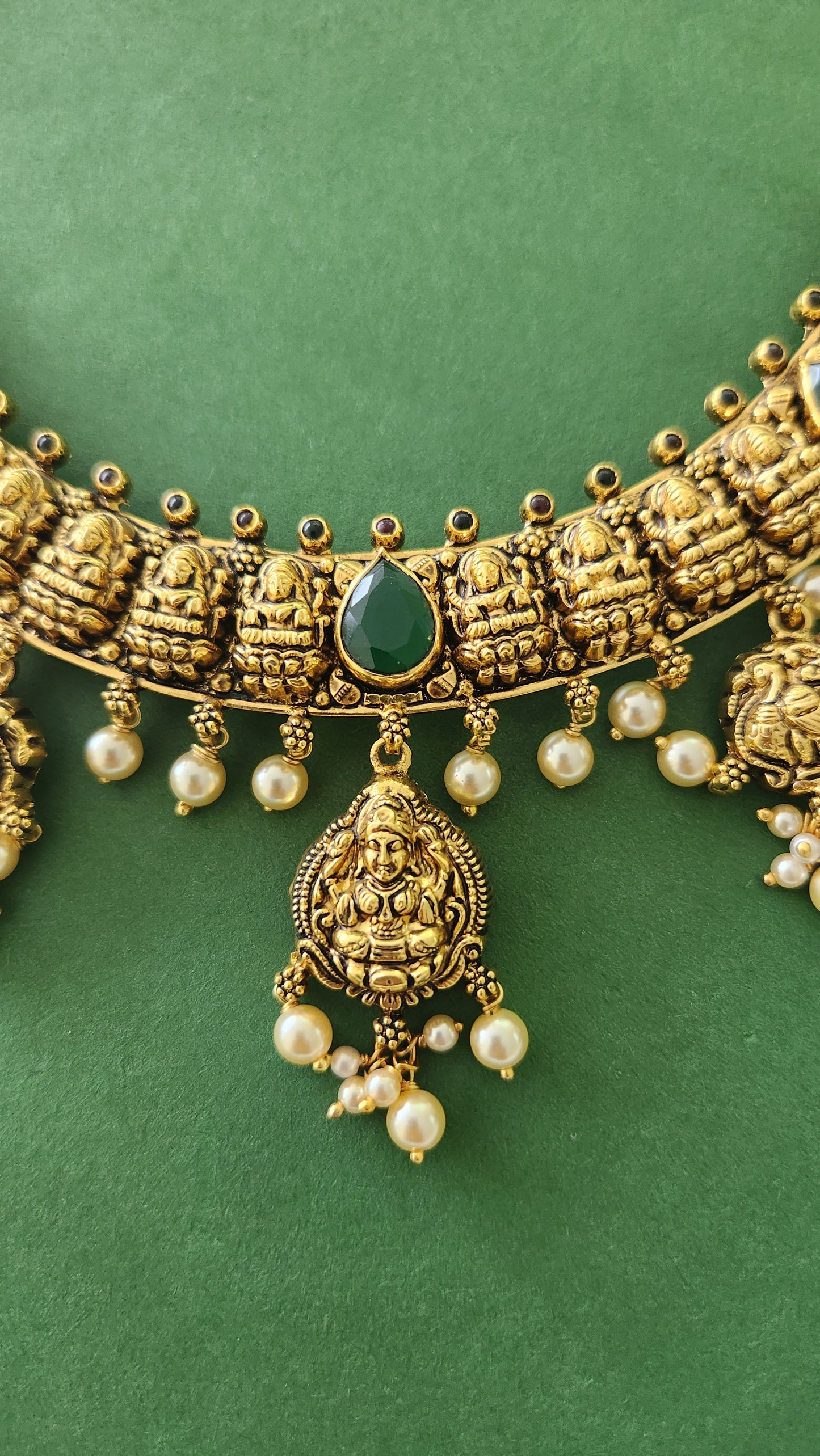 Laxmi hasli nagas necklace