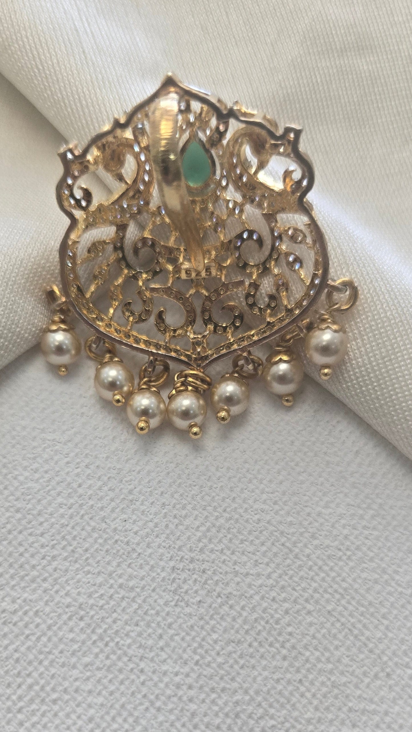 Zircon stone pendant