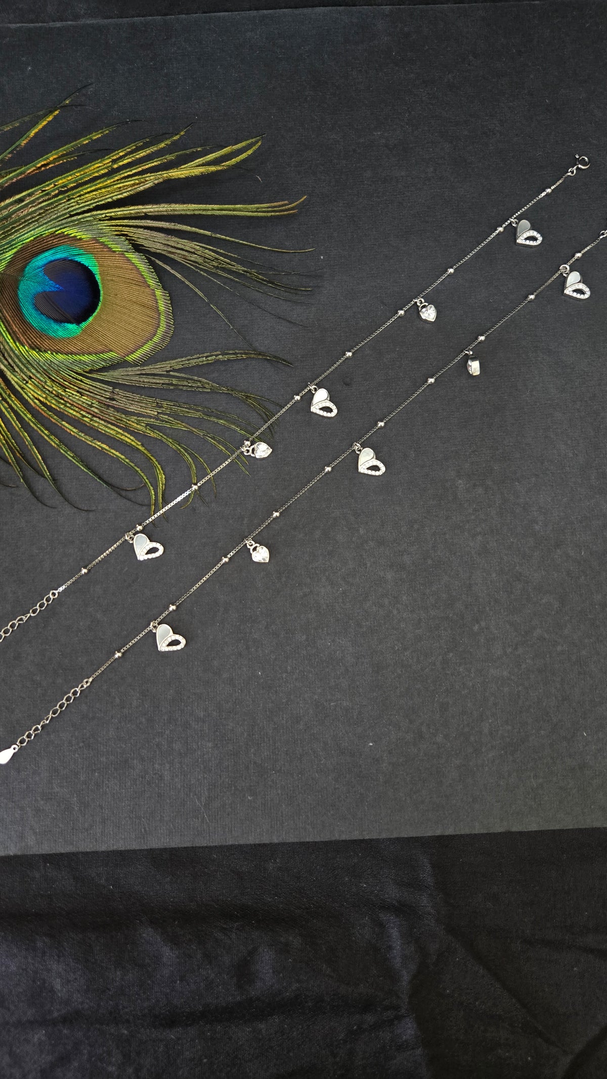 Mother of pearls and zircon hearts anklets