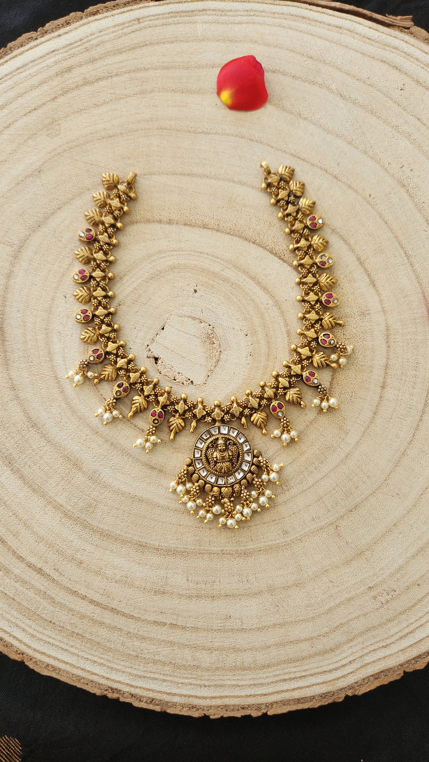 Deep Nakas Kundan Necklace with pearls