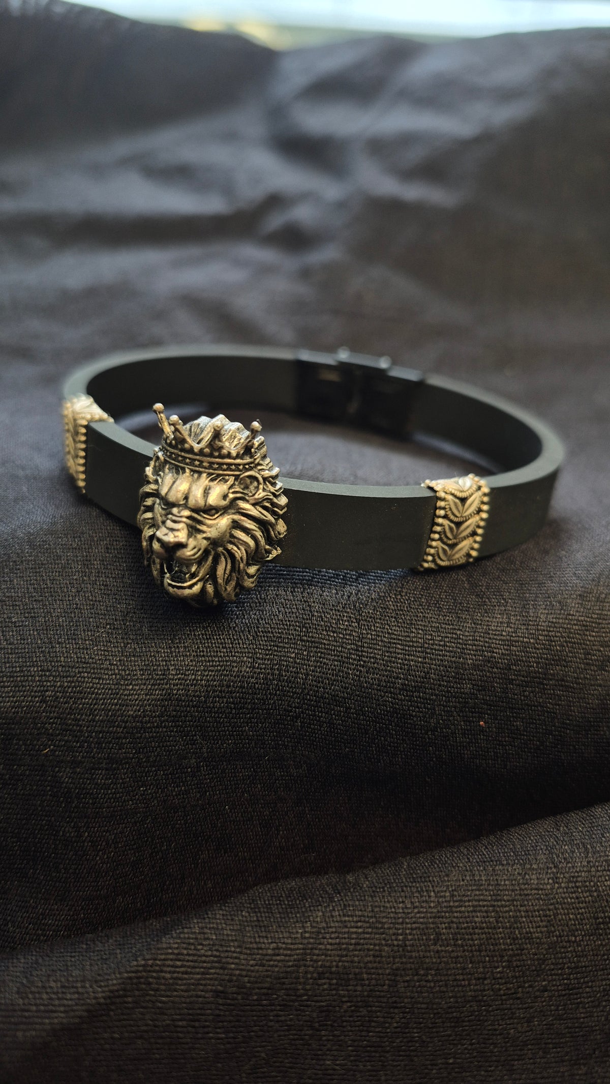 Simha face buckle bracelets