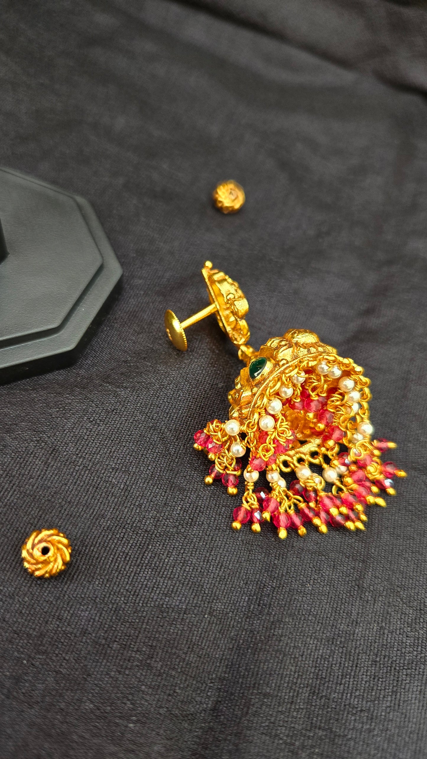 Big nakas jhumka