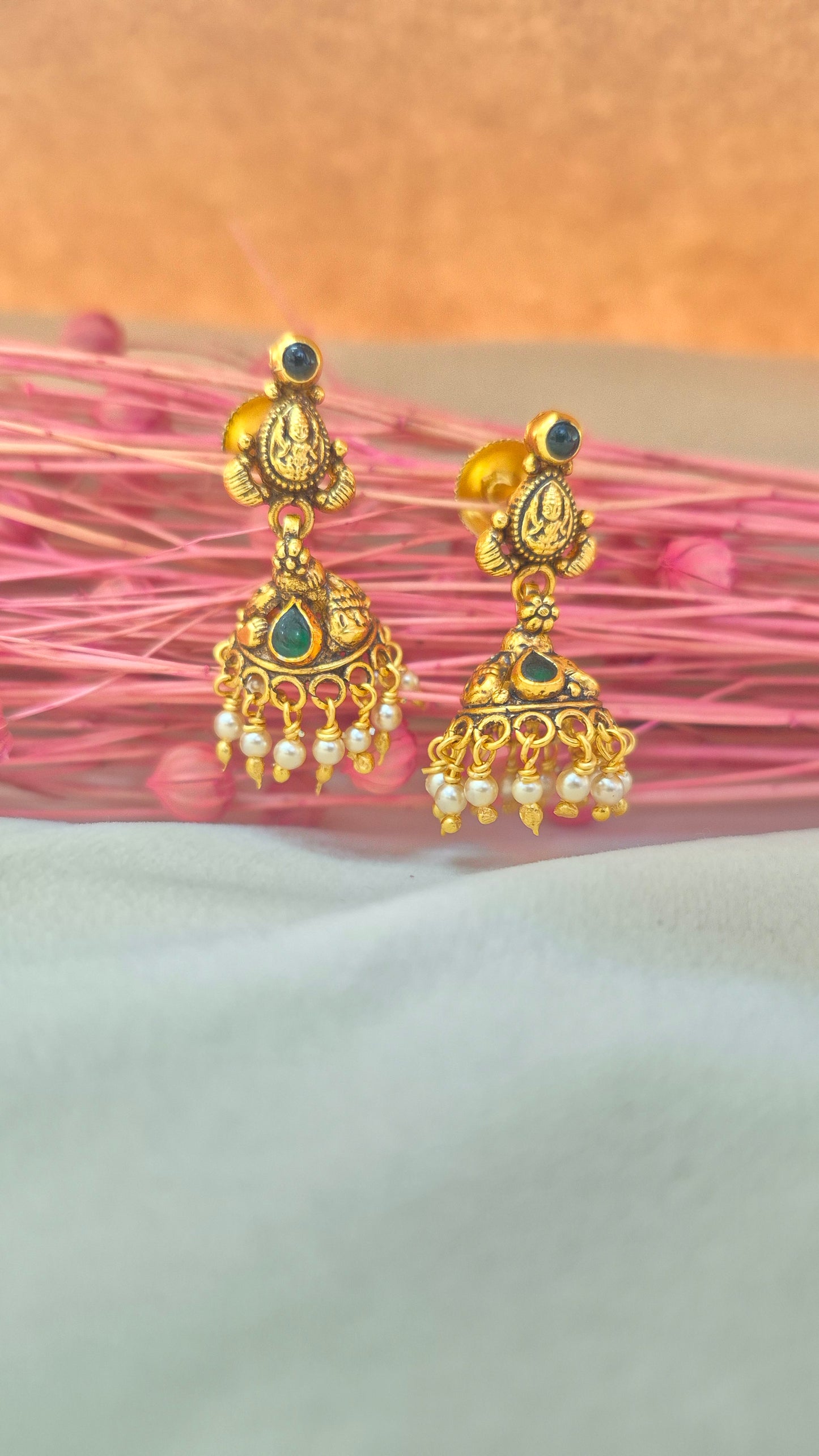 Nagas Jumka with pearls drop