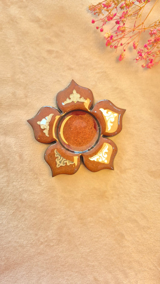 Small silver petakam on Rosewood