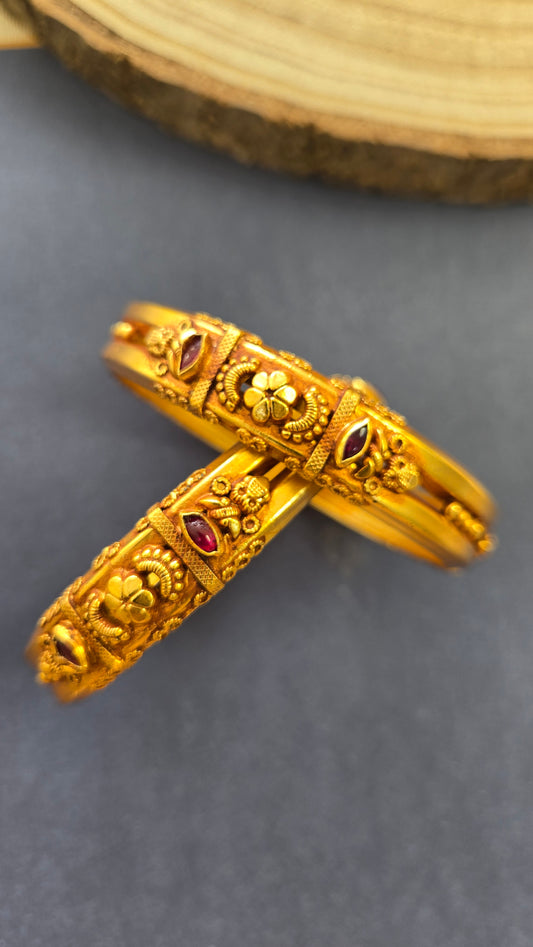 Nagas double line bangle