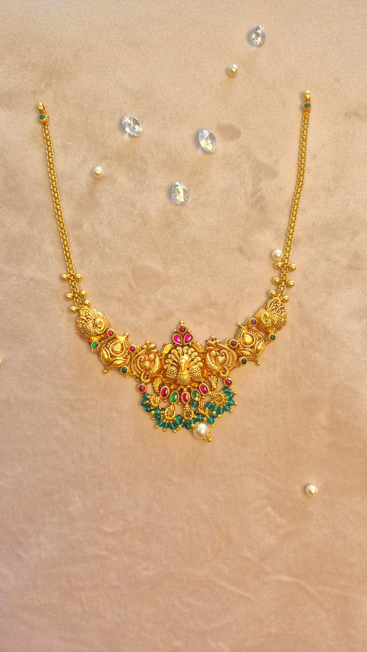 Peacock nakas short necklace