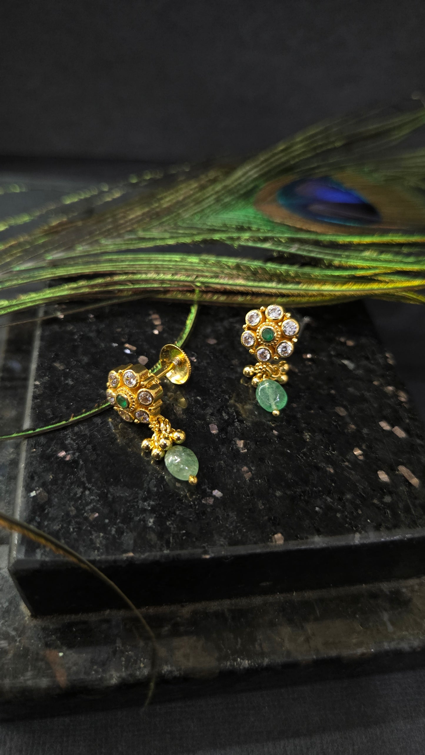 Green and white flower stud