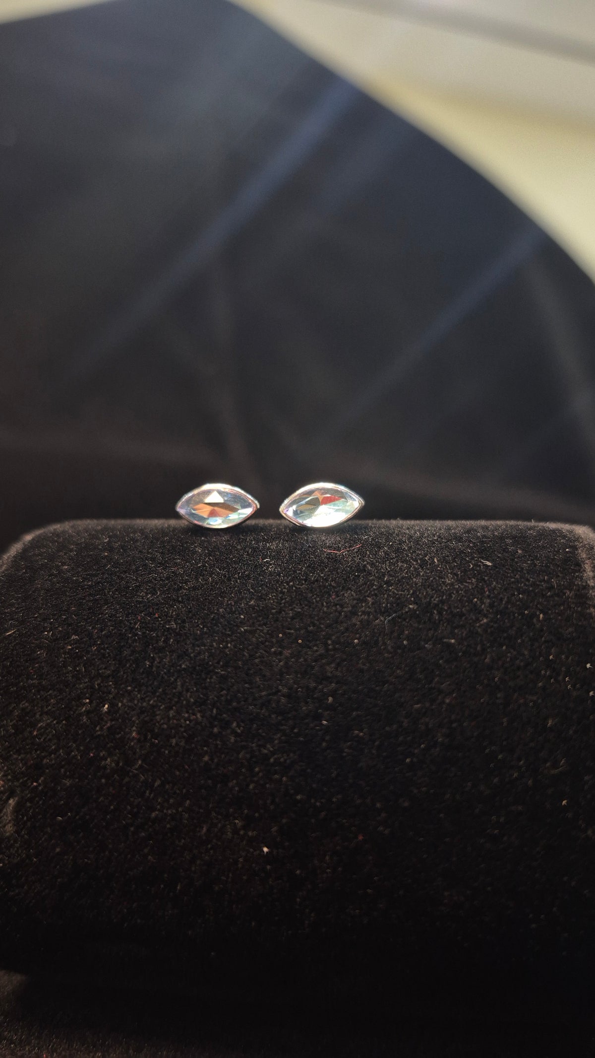 Sky blue pointed edge oval stone helix stud