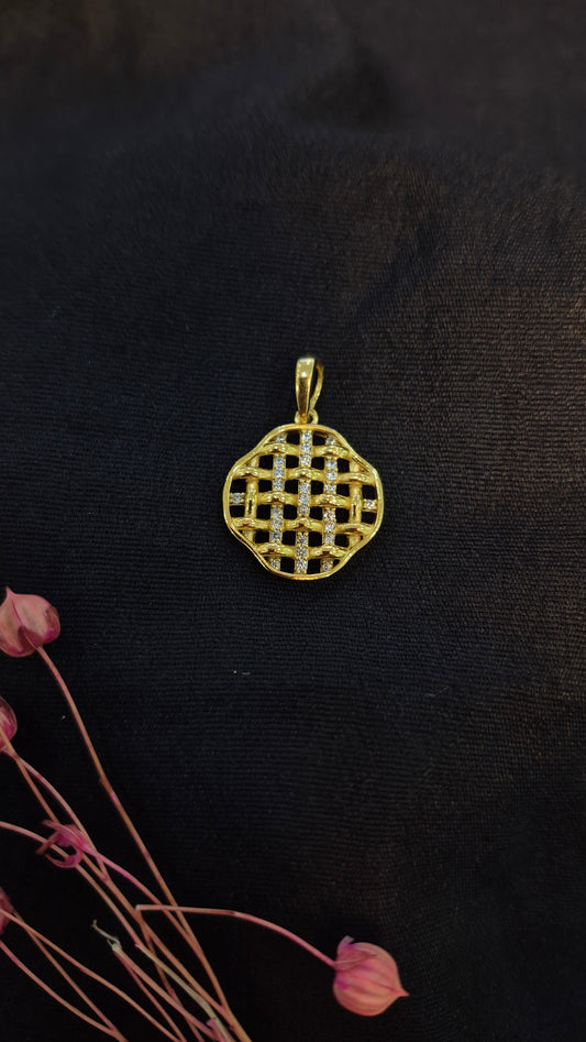 Pie pendant set with earring