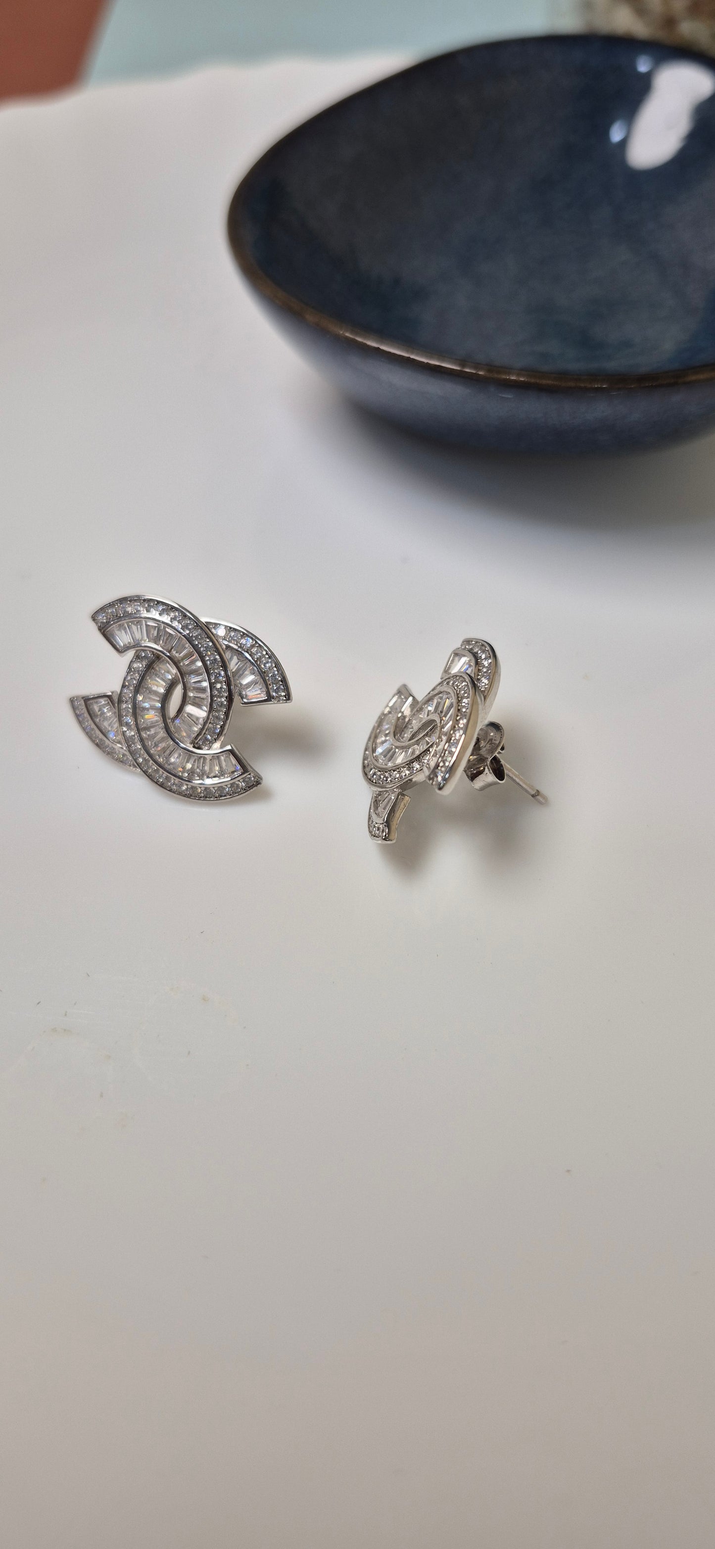 Cz stud