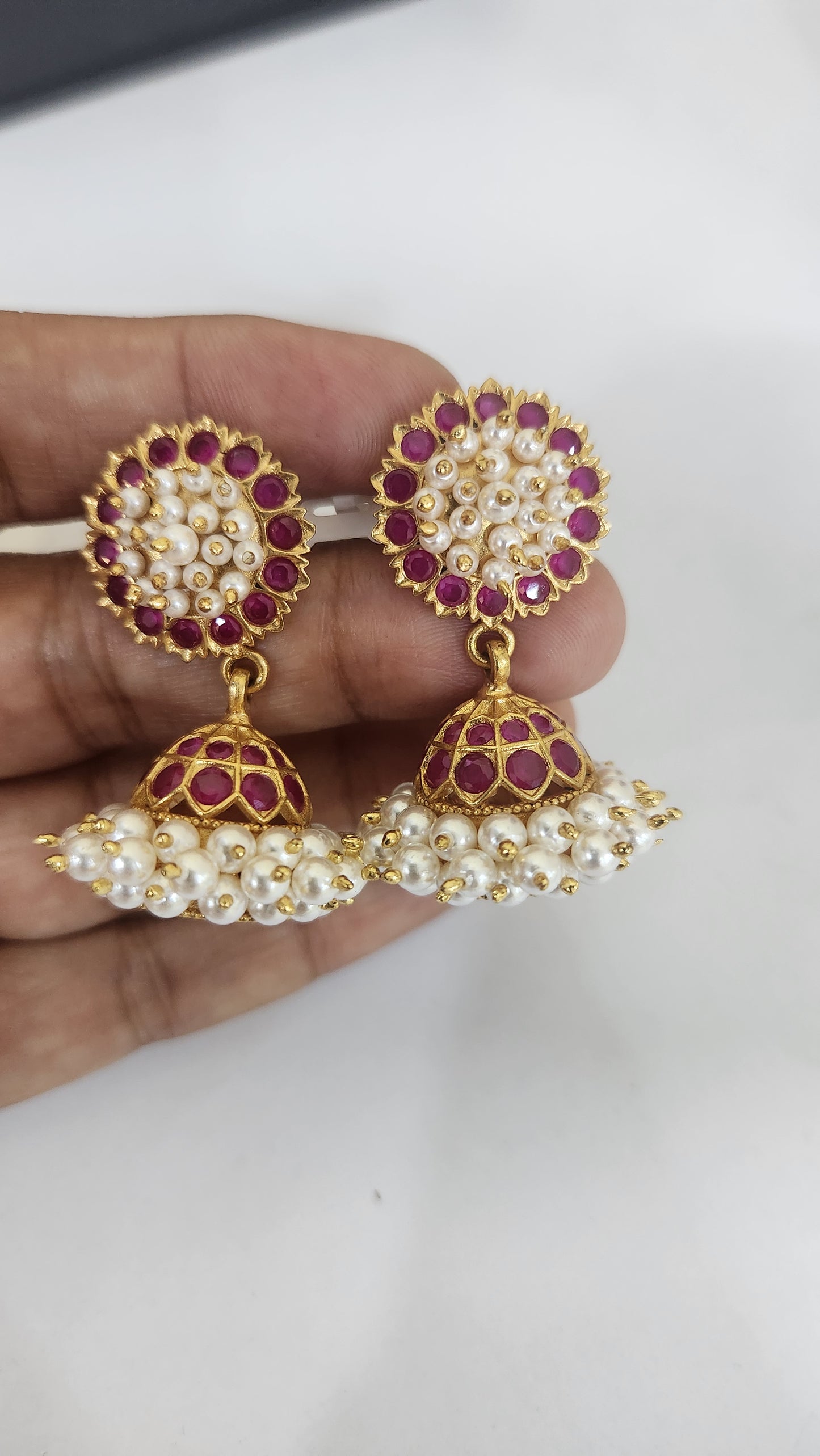 Kundan jhumka