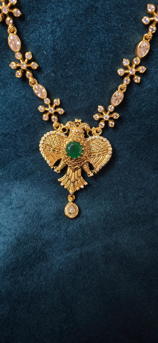 Genda Beruda stone necklace