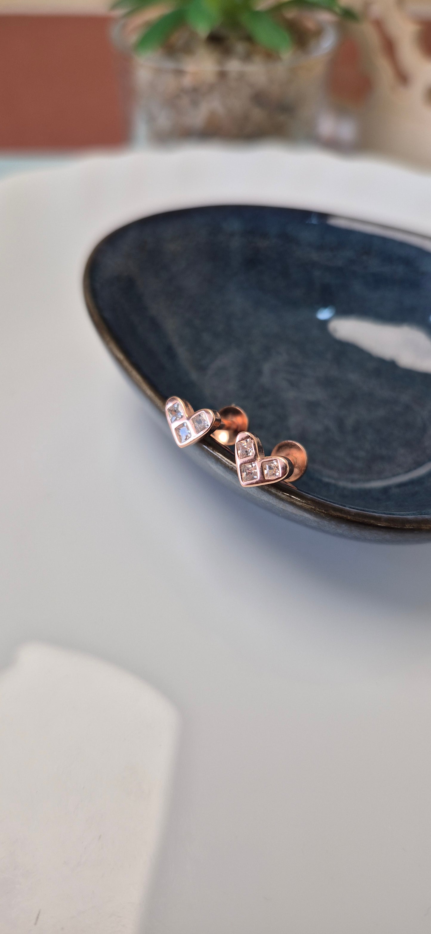 Heart stud