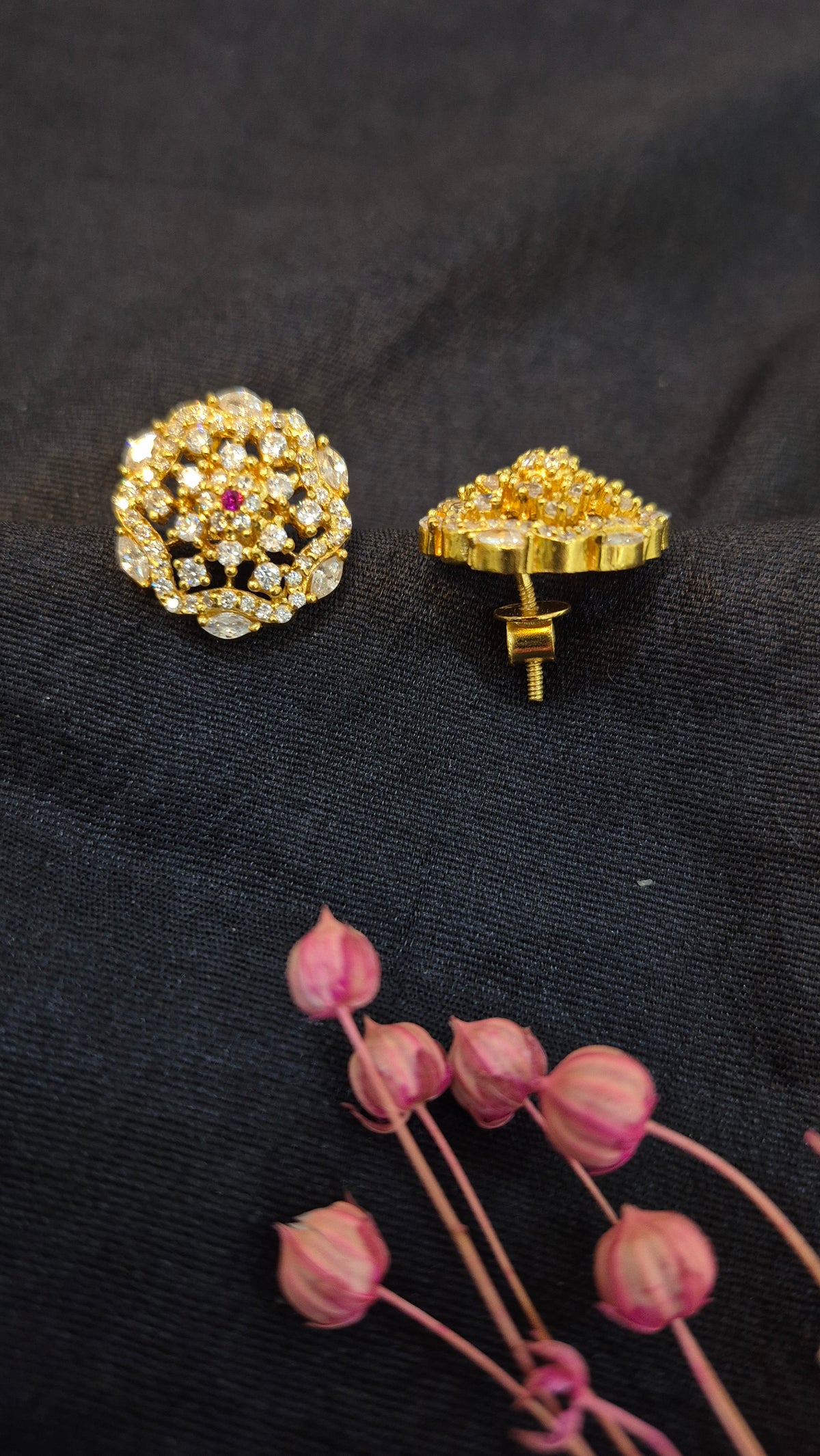 Double step Stone stud