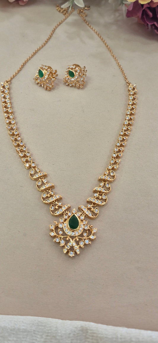 Stone necklace with studs