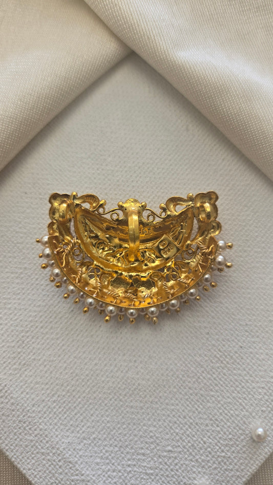 Coorgi cresent pendant