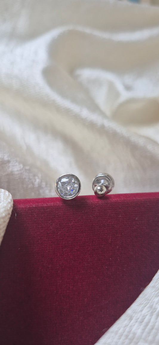 Round zircon helix stud