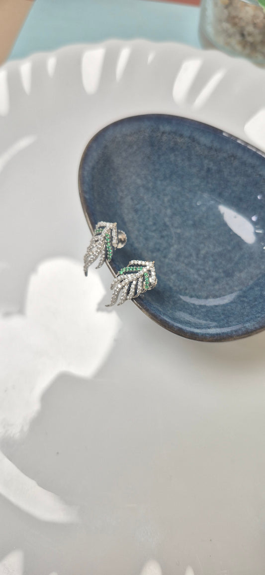 Stone Leaf stud