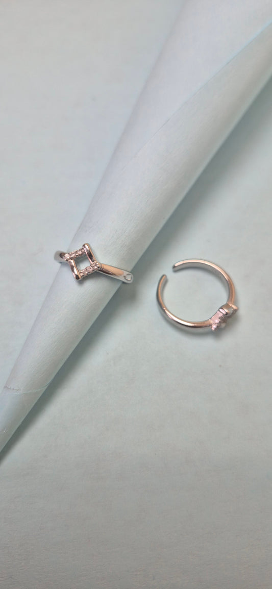 Square folded loop toe rings