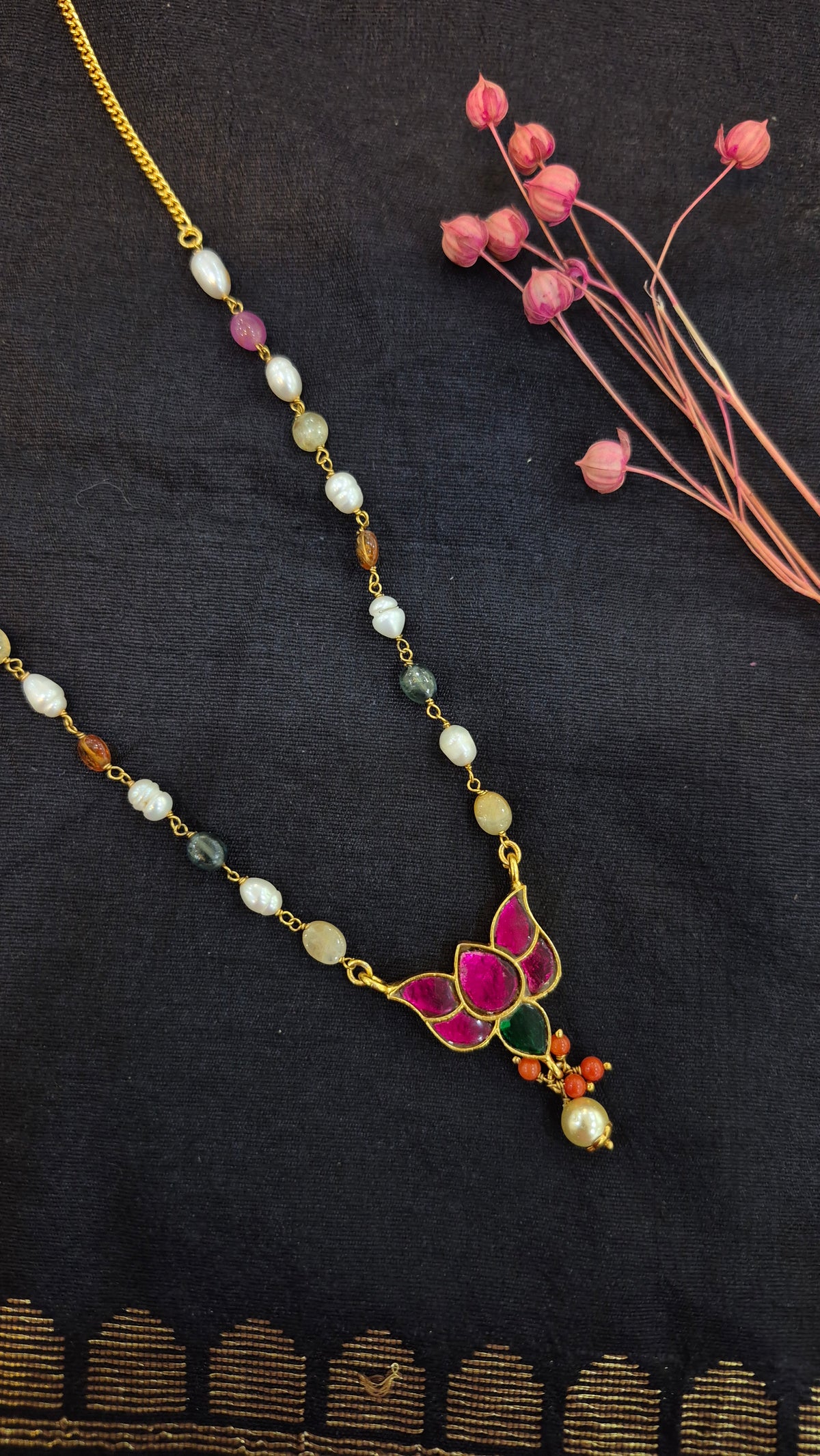 Navratna beads mala with kundan pendant