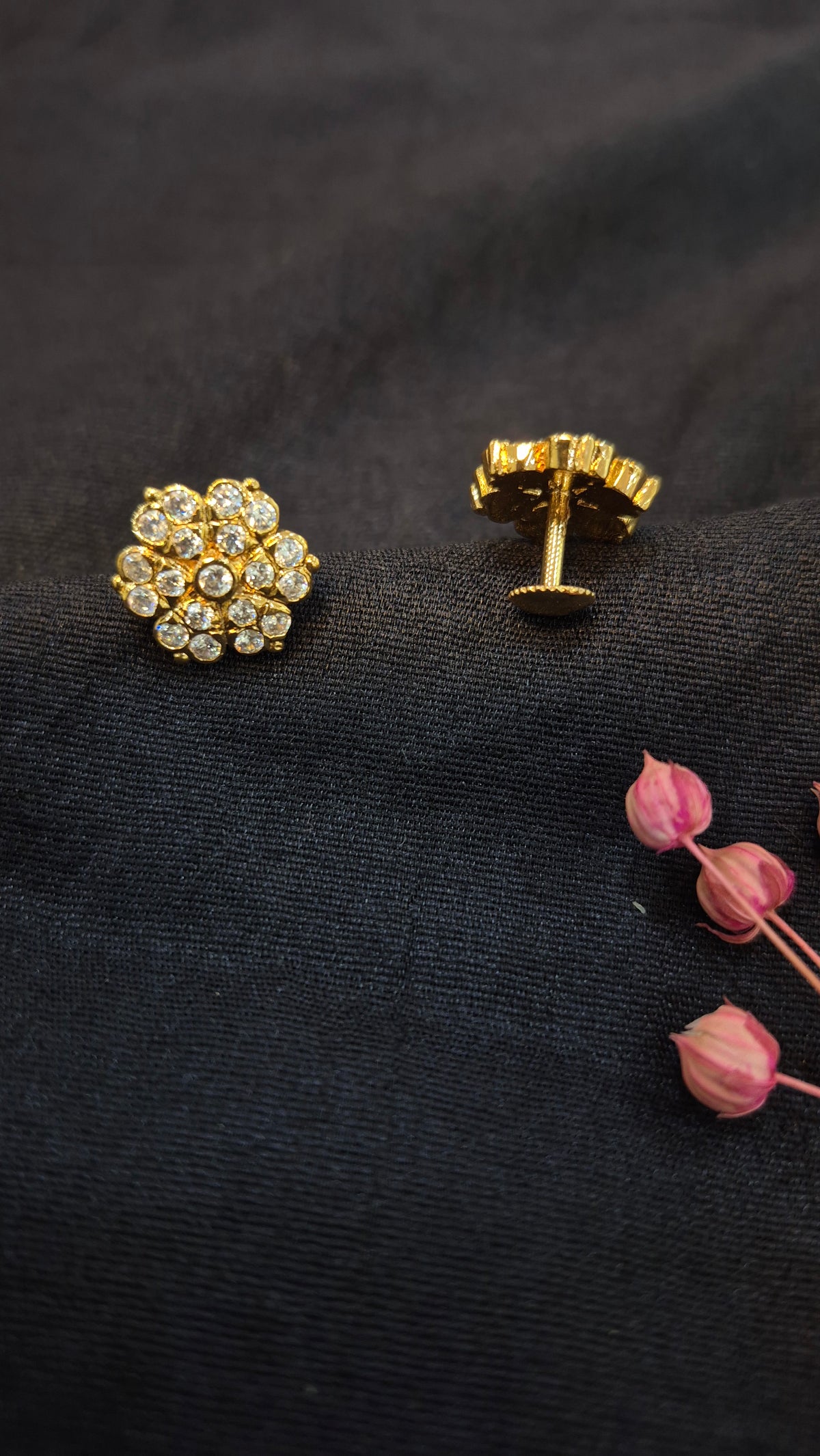 6 petal close setting stud