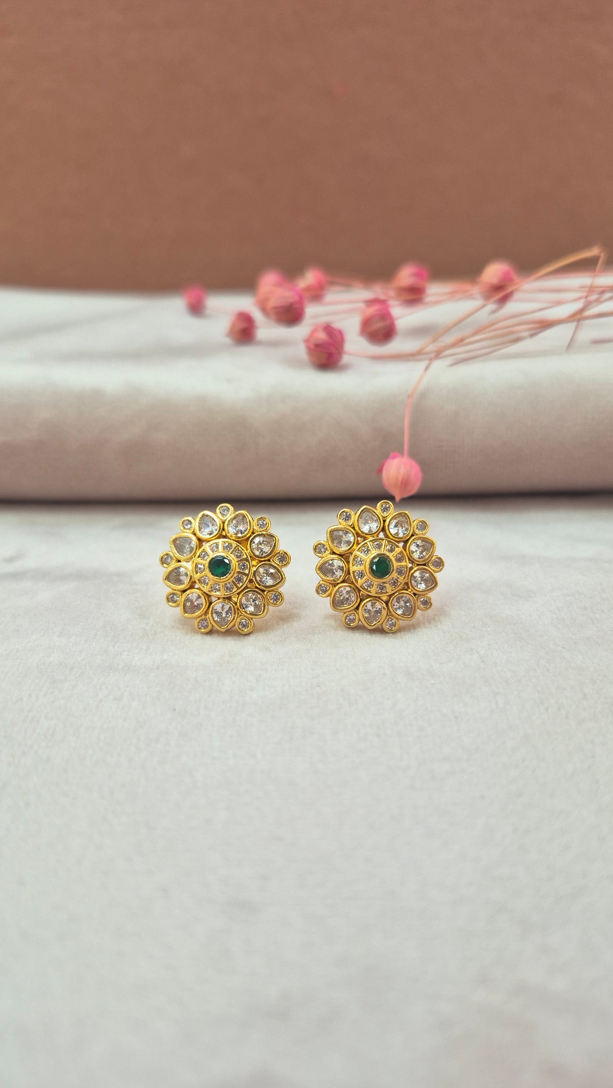 CZ green hrudya stone stud