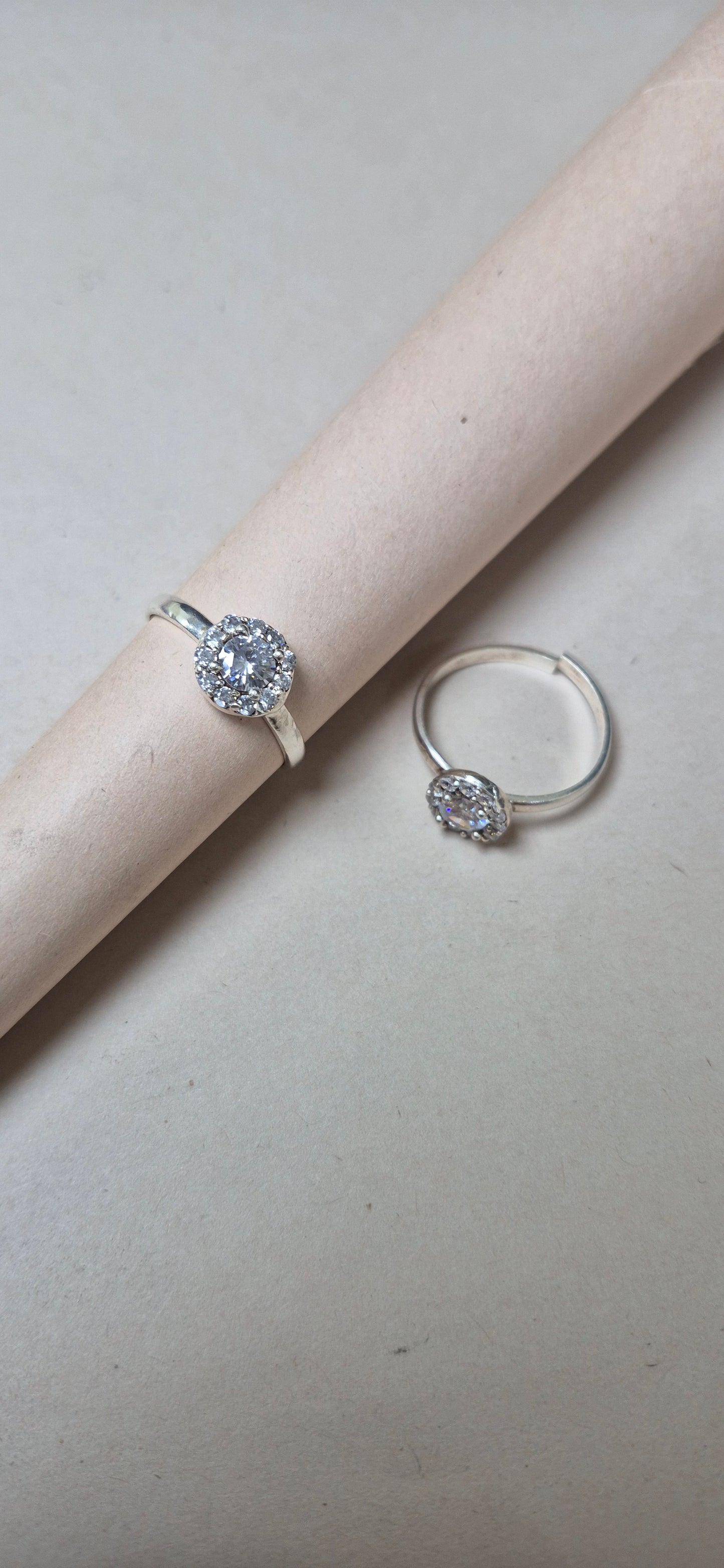 White zircon toe ring