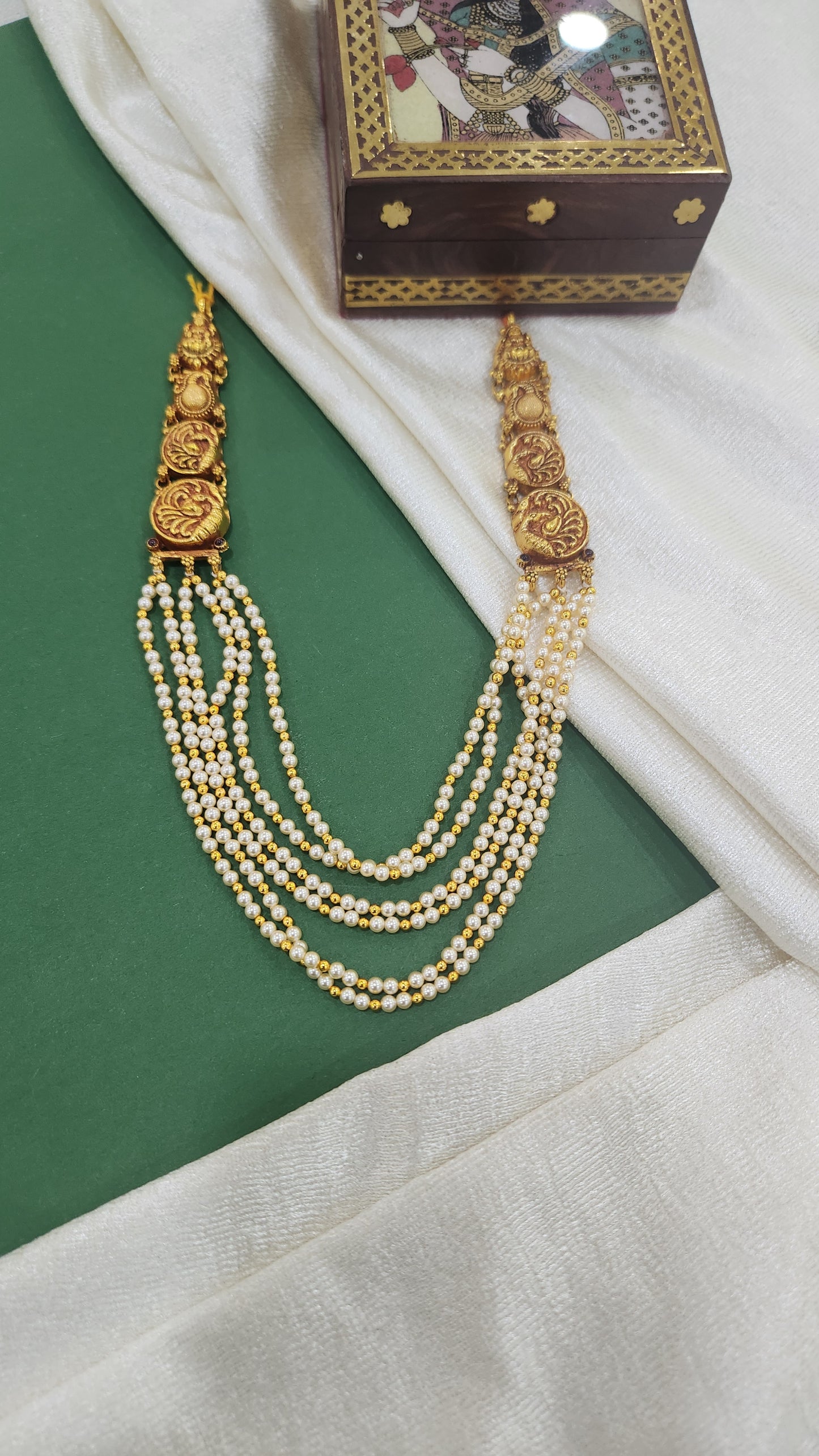 Pearls Nagas Necklace