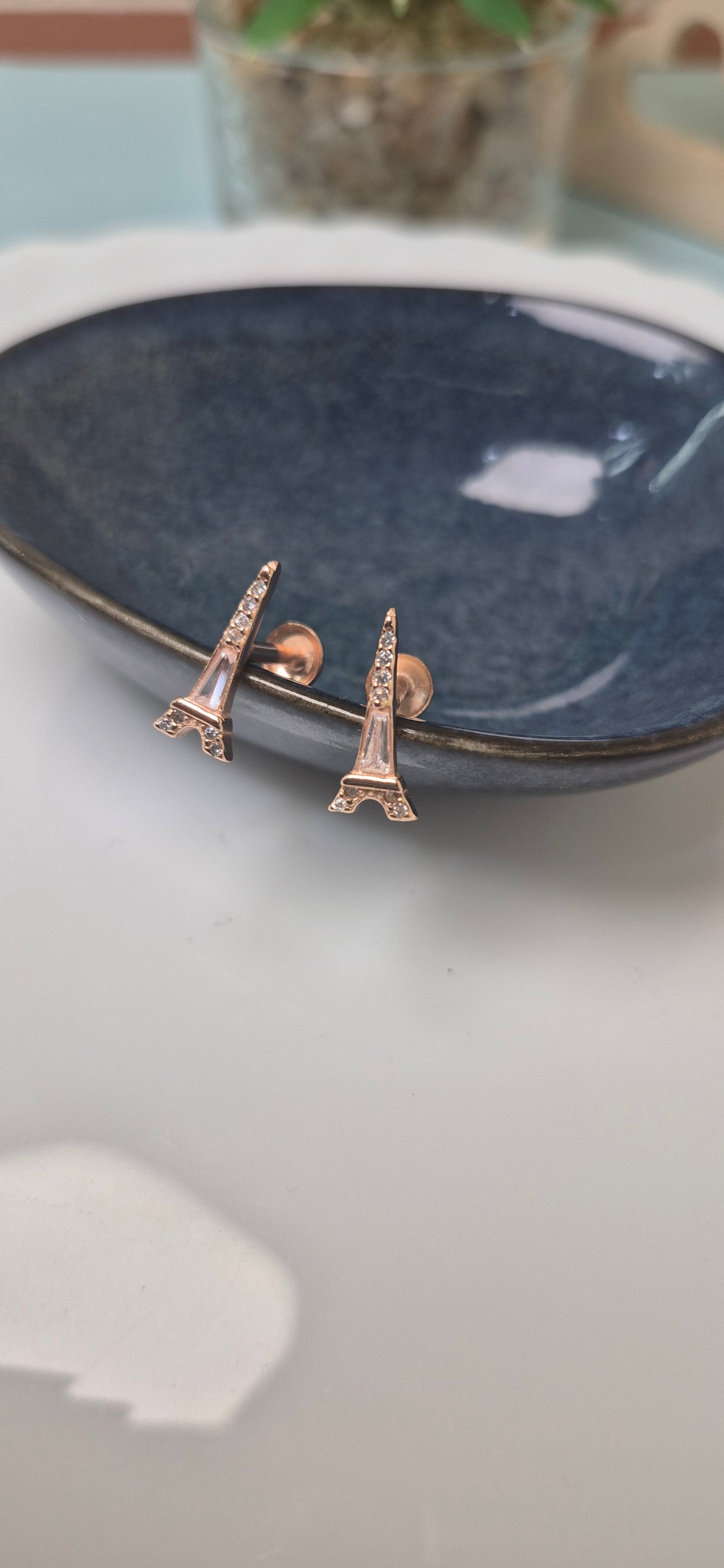 Eiffel Tower stud