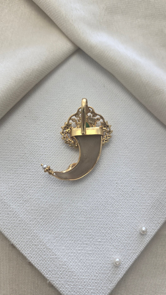Single Tiger Nail pendant