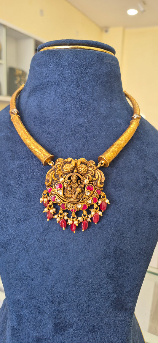 Antique kanti with Kundan pendant