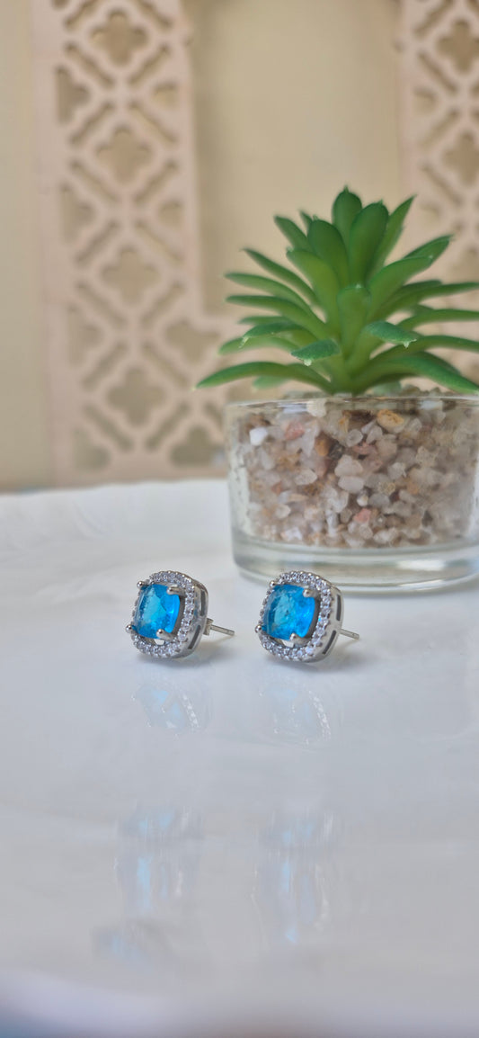 Blue stone stud
