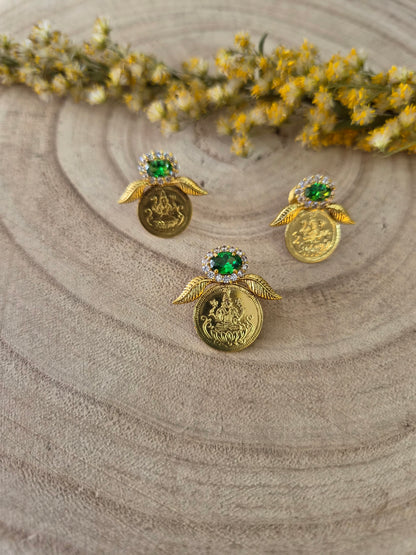 Lakshmi pendant green stone Set with earrings