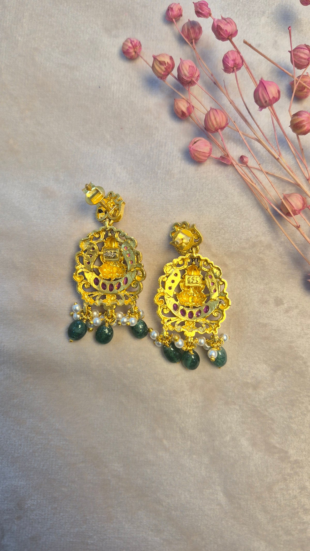 Pendant and silver balls chain set
