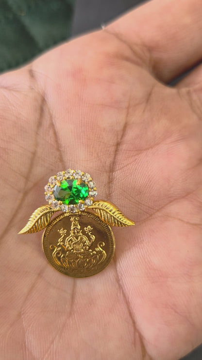 Lakshmi pendant green stone Set with earrings