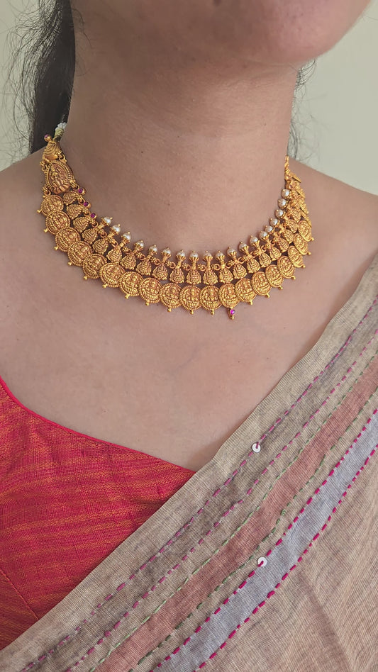 Kasu Pearl Short Necklace
