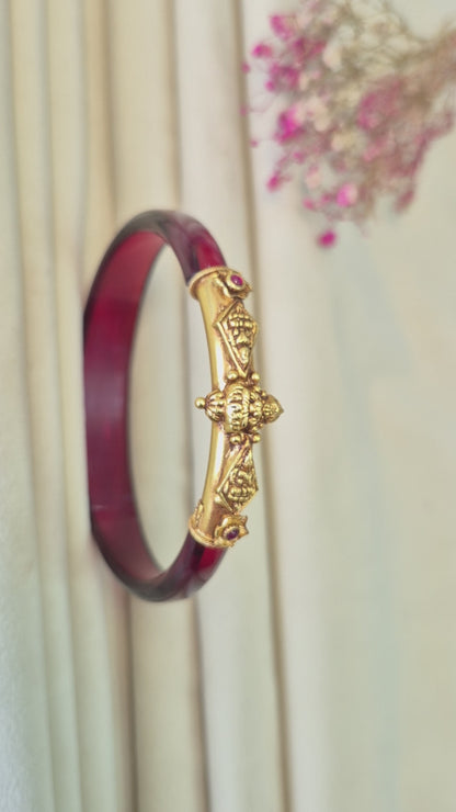 12 colour Lakshmi Antique Nakas Mogappu red bangle