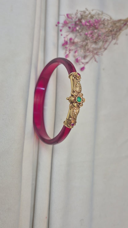 12 colour Nakas Mogappu bangle with Green and Red stone flower design center green