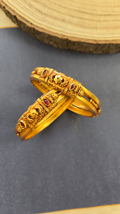 Nagas double line bangle