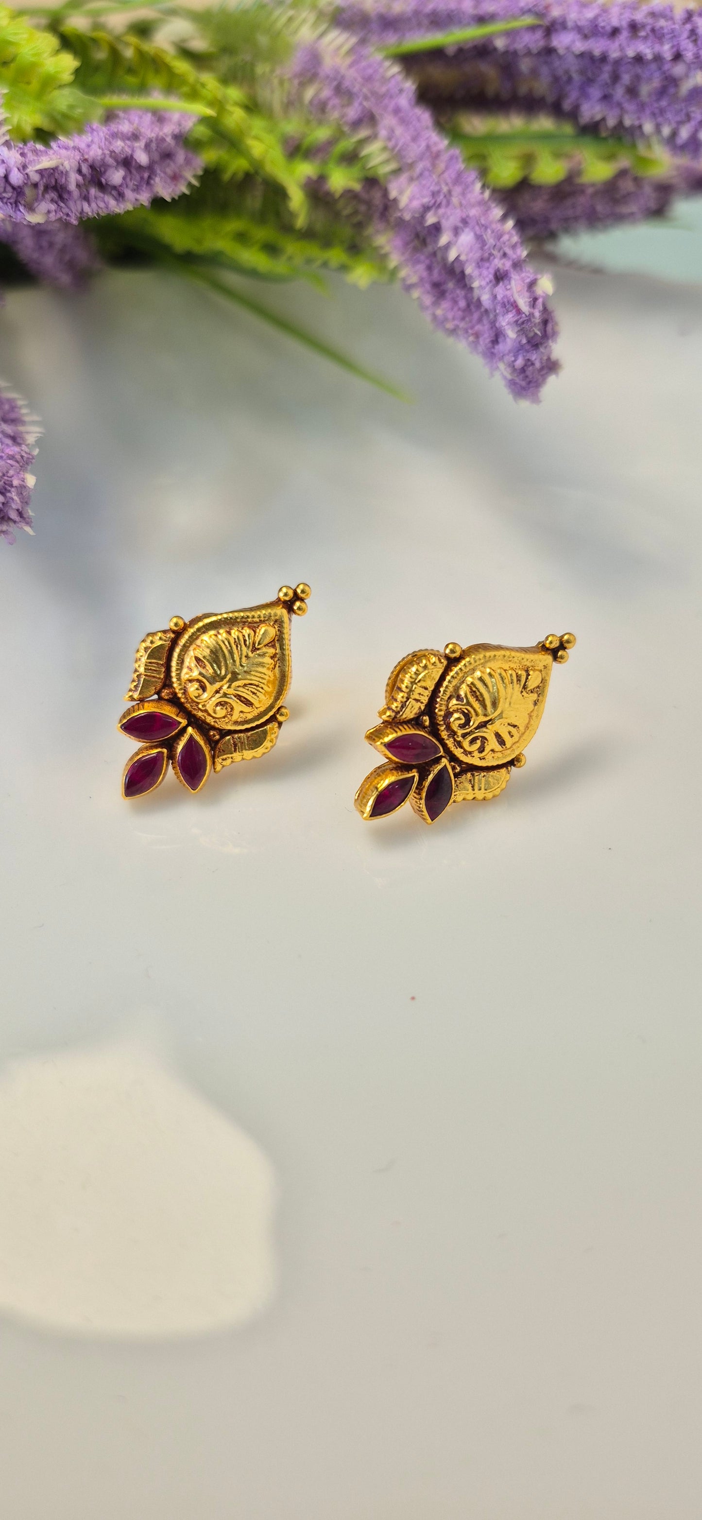Kundan stud