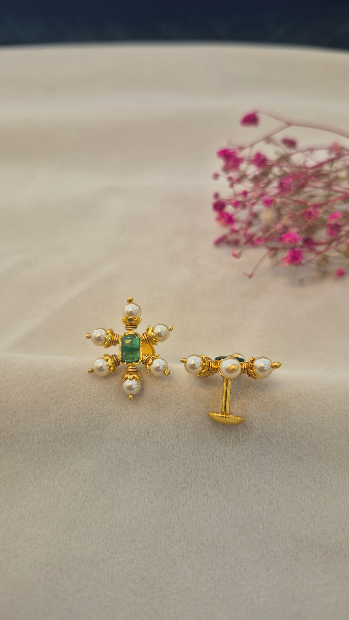 Pearl stud with center green rectangular stone